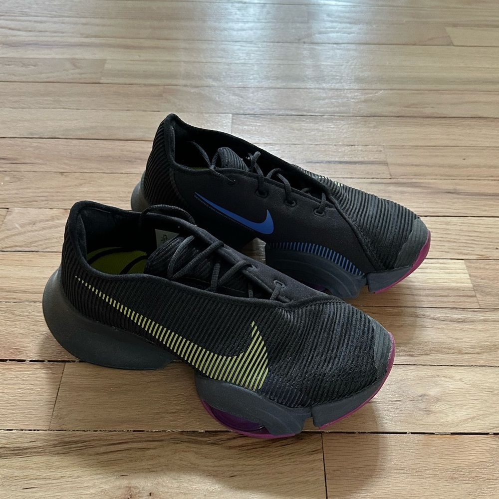 NIKE AIR ZOOM